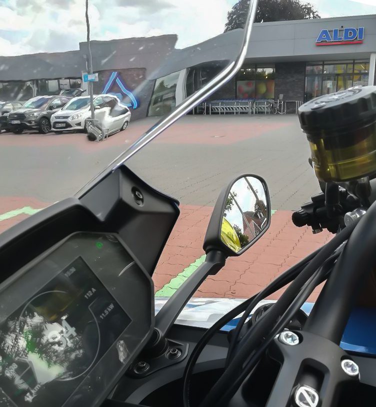Zen und die Kunst, auf's Motorrad zu warten 3 Auch mit Gratis-Strom ist die Zero keinen Deut langsamer