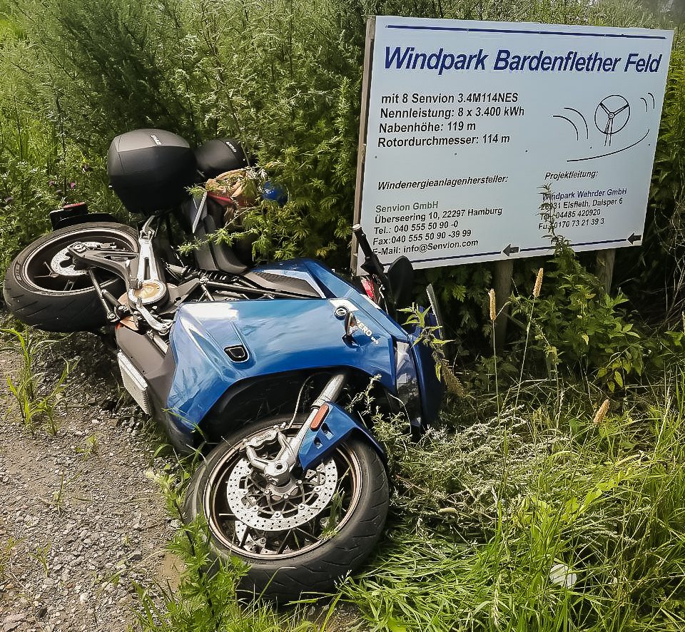 Zen und die Kunst, auf's Motorrad zu warten 8 Mit der Zero SR/S liegen bleiben? Dank zunehmender Ladeinfrastruktur eher nicht ..