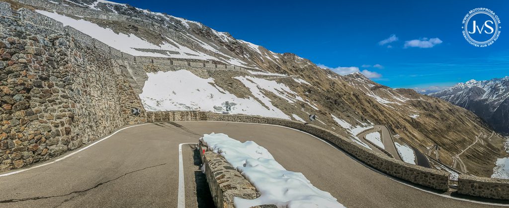 Stilfser Joch – Zähl' von 1 bis 10! 4 Stilfser Joch – Kehre 3: "Bei den Wendeln-Wandeln"