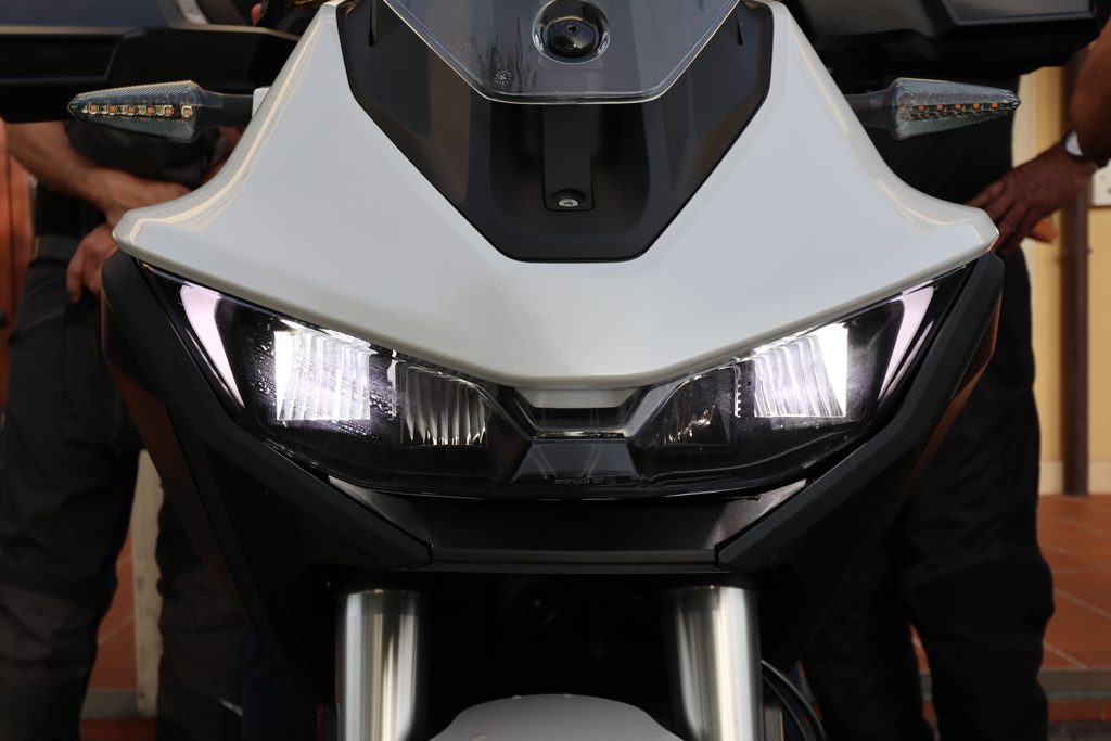 Zero DSR/X 17.3 – The Californian Adventurer 6 Adventurous look inspired by the SR/S