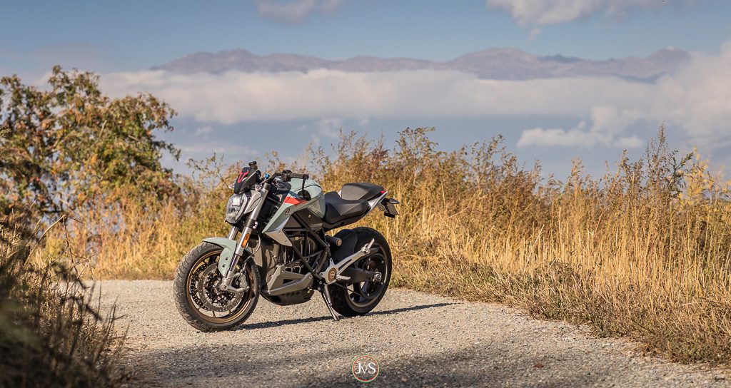 Zero SR/F 14.4 Premium auf den Vinschgauer Bergen Zero SR/F 14.4 Premium auf den Vinschgauer Bergen (Motorrad-Geschichten aus der Kurve)