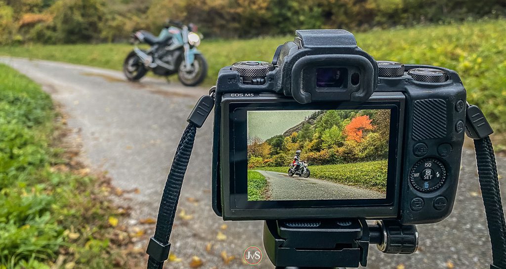 Drei Hobbys in einem: Motorradfahren, Fotografie und Schreiben Drei Hobbys in einem: Motorradfahren, Fotografie und Schreiben (Motorrad-Geschichten aus der Kurve)