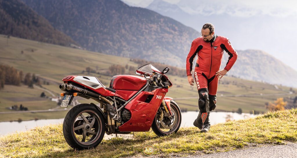 100,000 kilometres on the Ducati 748s 1 100,000 kilometres on the Ducati 748s