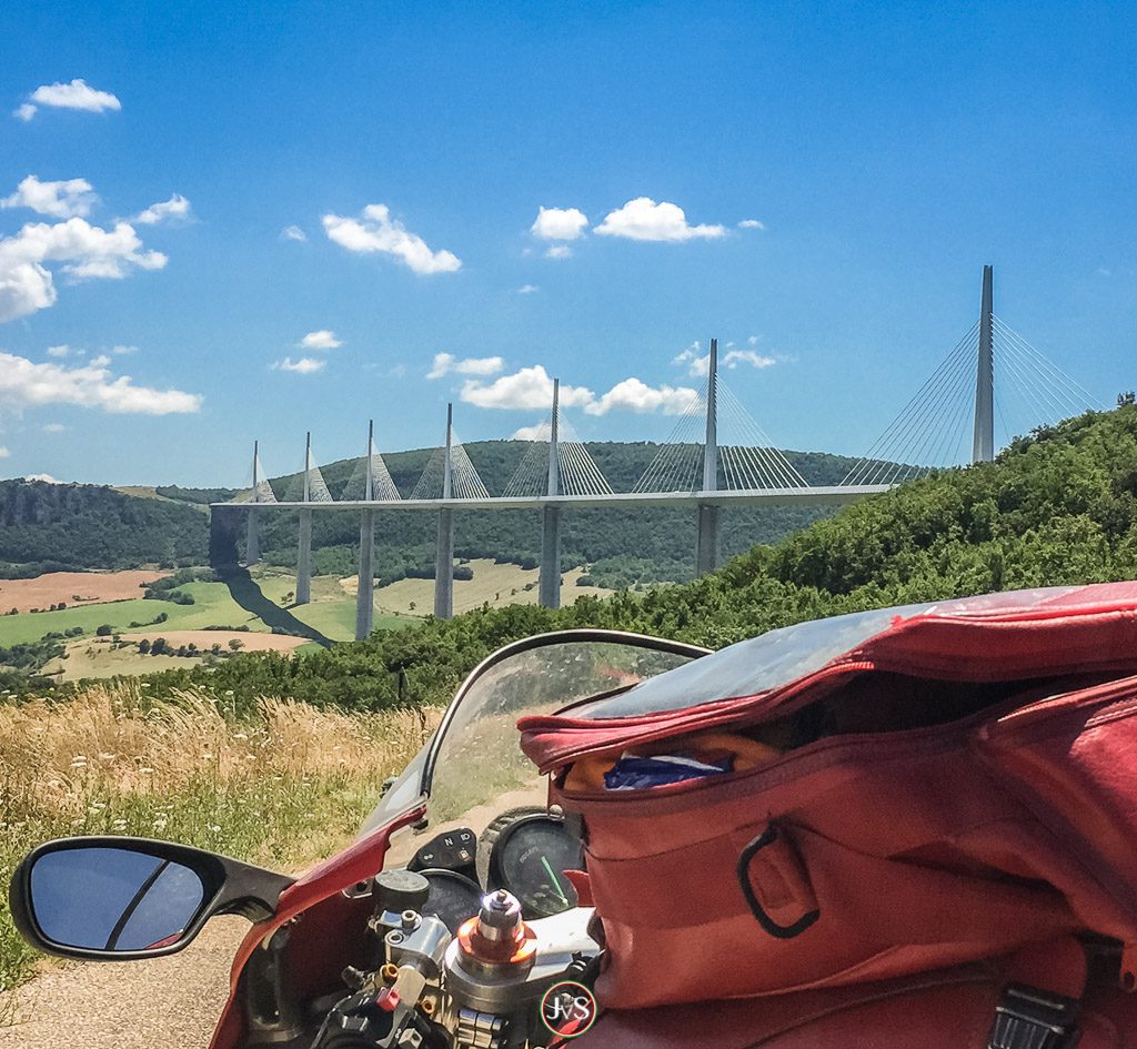 100,000 kilometres on the Ducati 748s 5 On a great ride: My Ducati 748s at the Viaduc du Millau