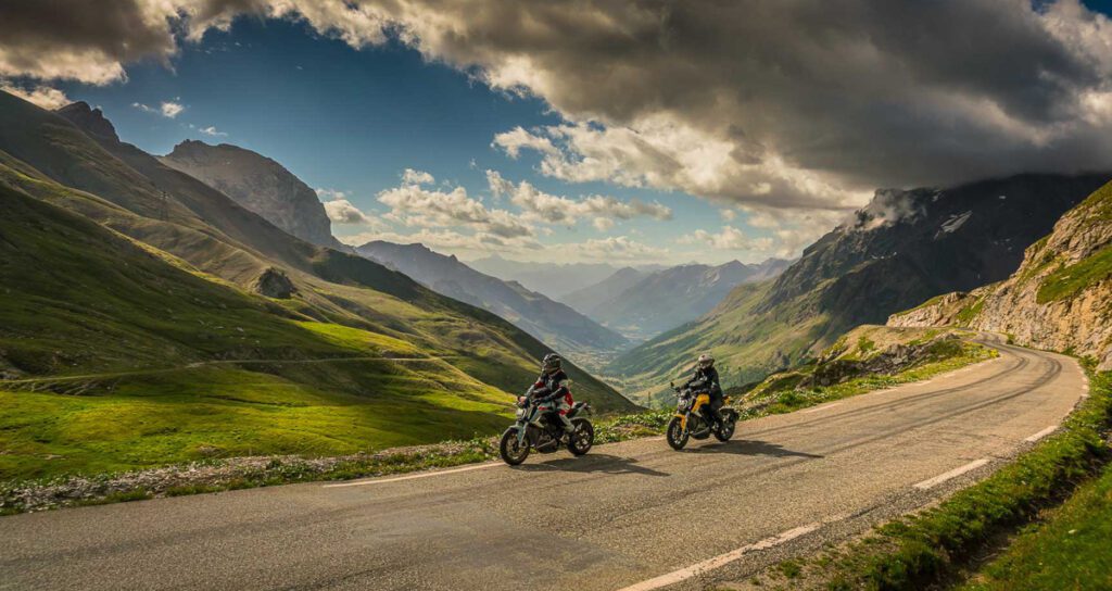 Traumstraßen: Der Col du Galibier (2642 m) 1 Traumstraße in Frankreich: Der 2642 m hohe Col du Galibier