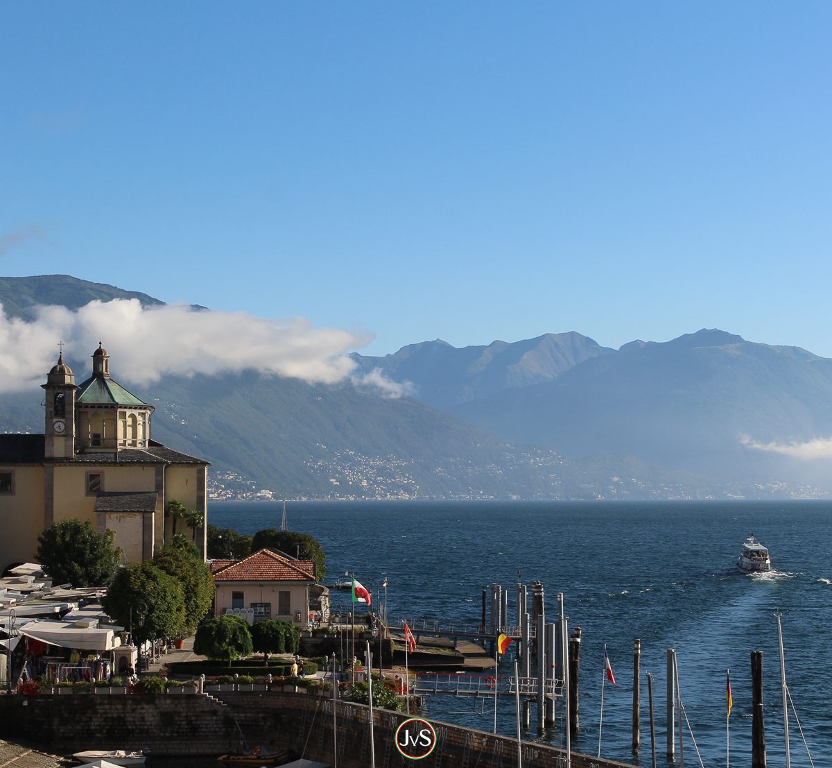 Mit dem Cabrio an den Lago Maggiore 8 Blick über den Lago Maggiore