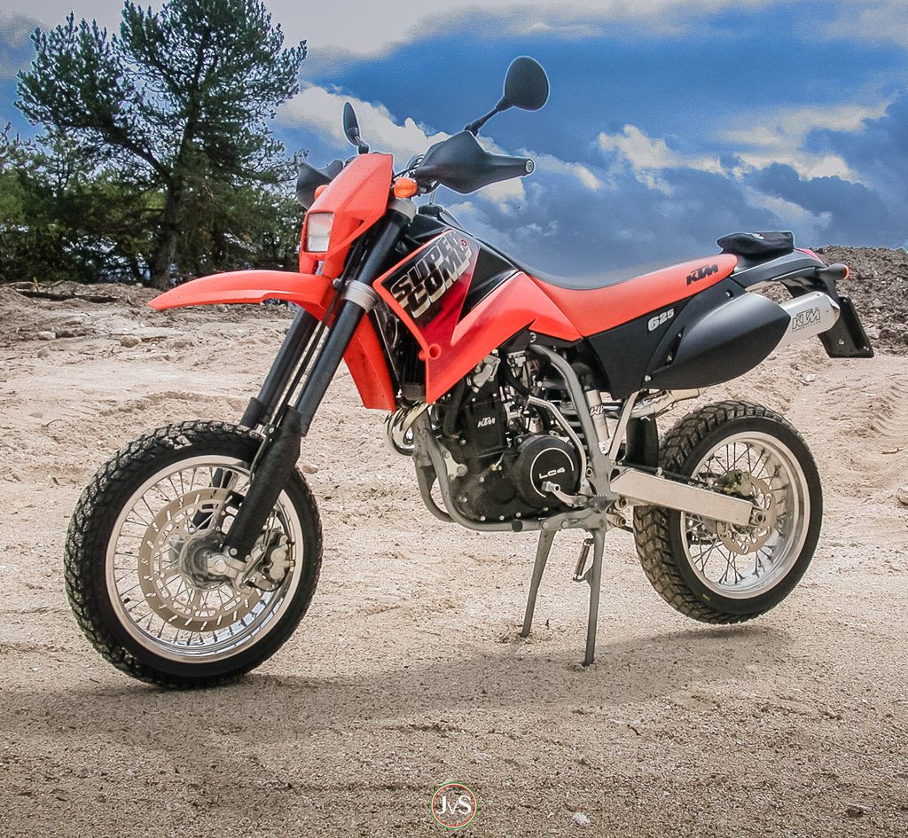 Triumph Daytona T595 - The powerhouse 3 The KTM 625 LC4 SCSM - my companion in madness at the time