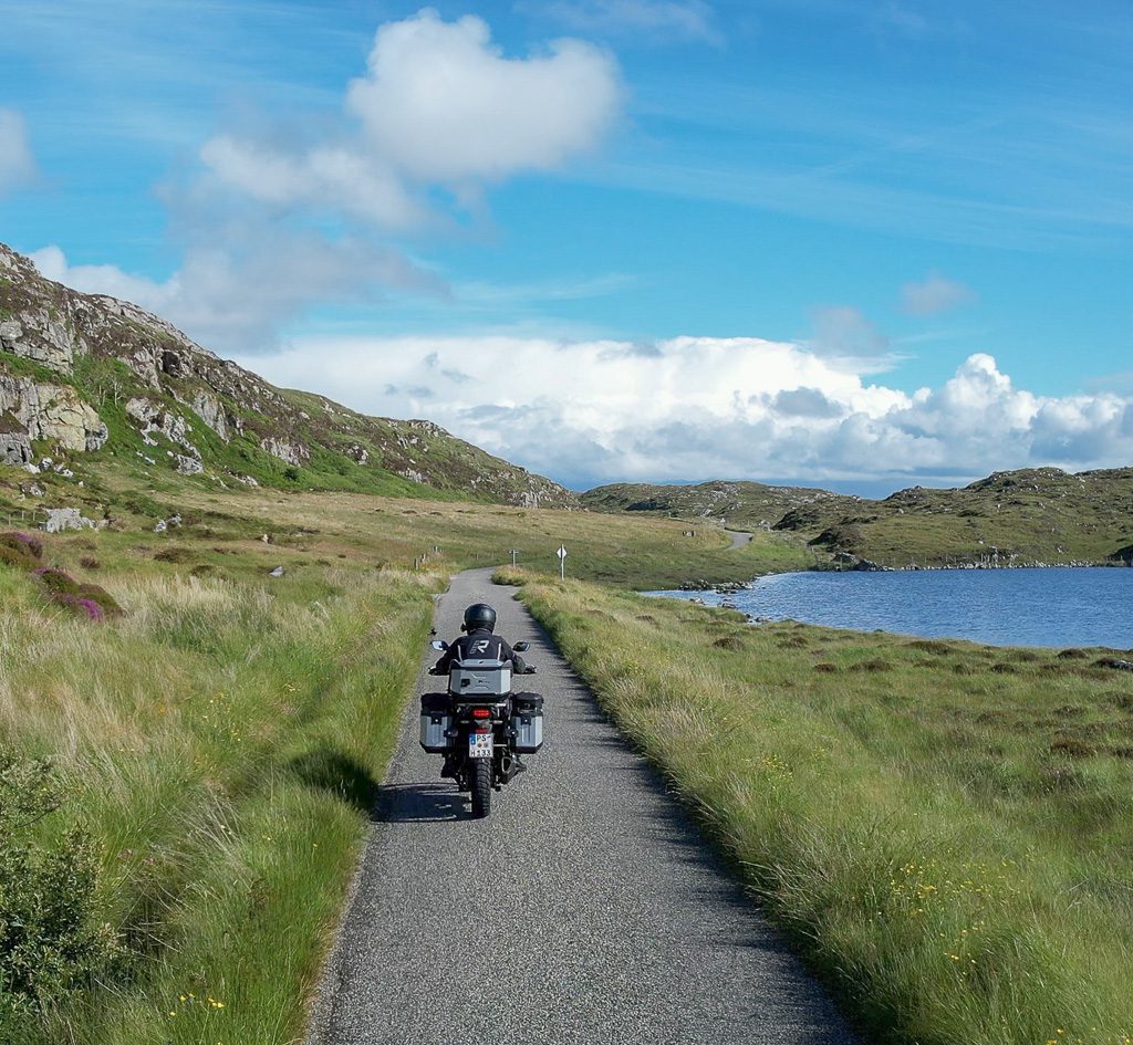Unterwegs auf Schottlands Singletracks - perfekt, um in die Landschaft einzutauchen Unterwegs auf Schottlands Singletracks - perfekt, um in die Landschaft einzutauchen