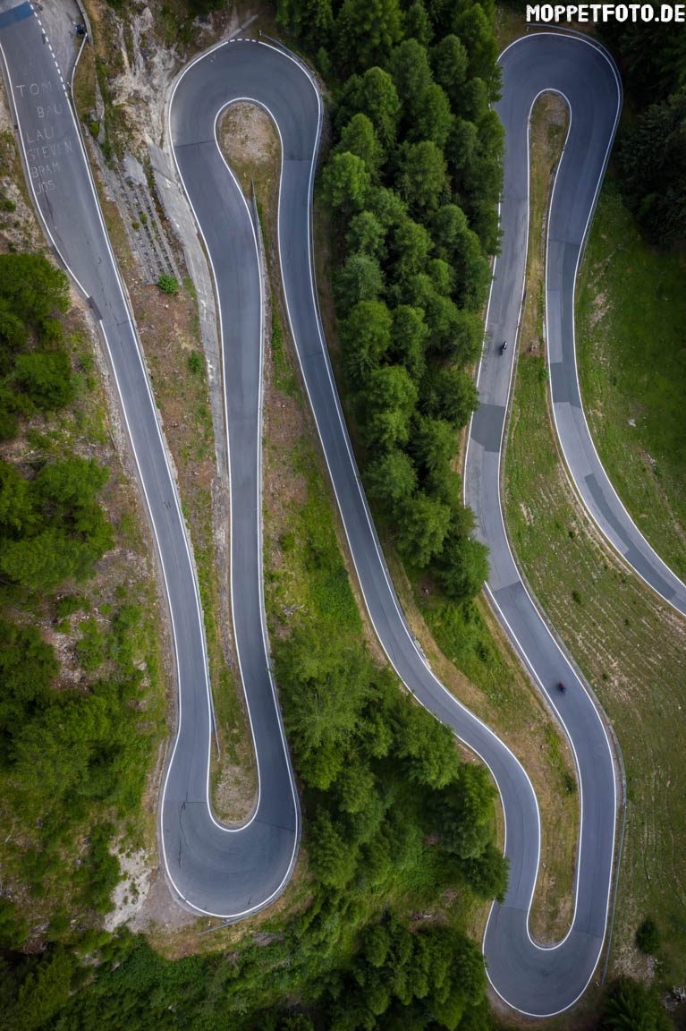 Kurvengeschlängel hinter Sta. Maria MotorProsa-Blog: Post Passportrait Umbrail - 5