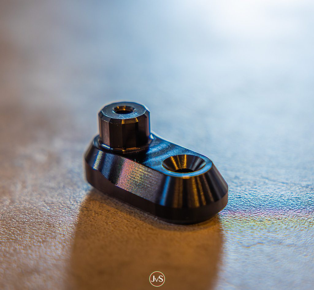Part of the Vario magic: the 25-mm-long extensions